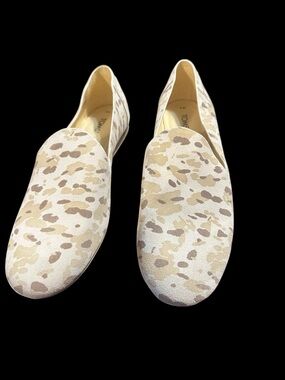 Toms Beige and Tan Camo Print Flats